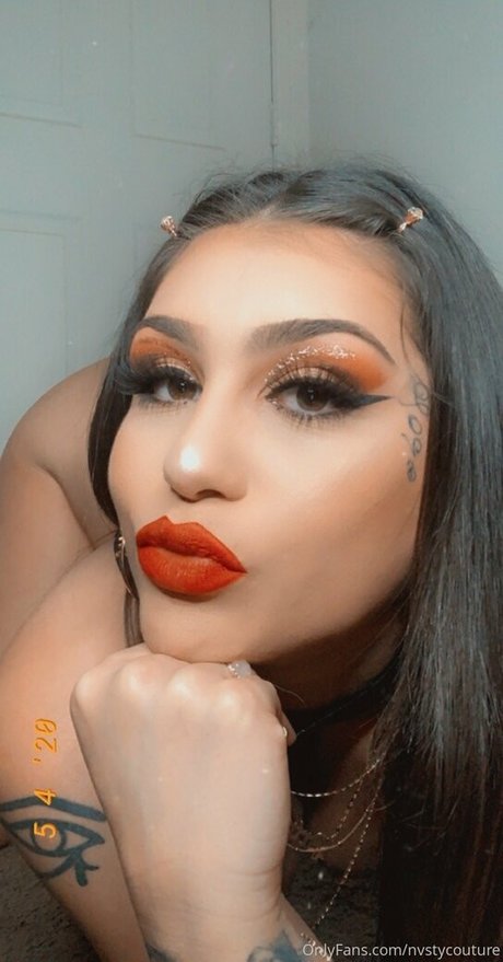 nvstycouture art model picture