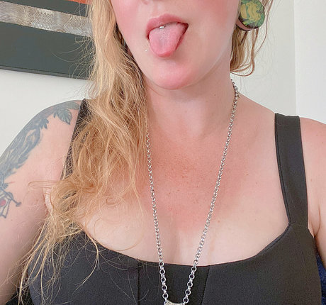 kisicafree xxx model photo