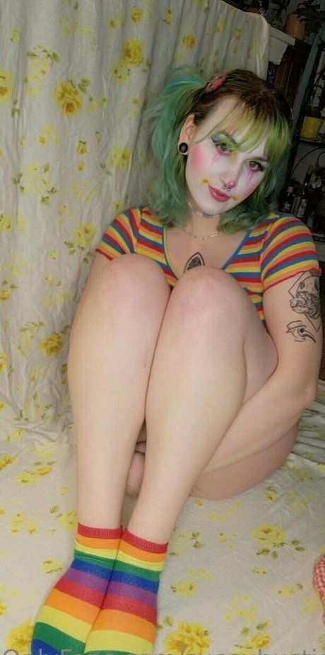 succubusticslut exclusive model images