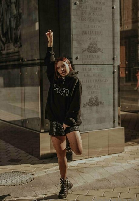 fairy gloria nudes model img