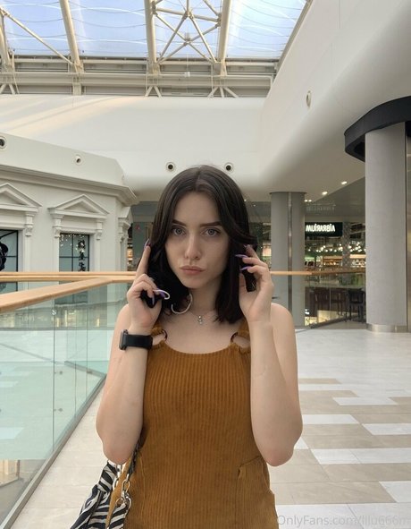 athletic milf onlyfans porn image