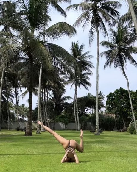 Elizashakirova Profile