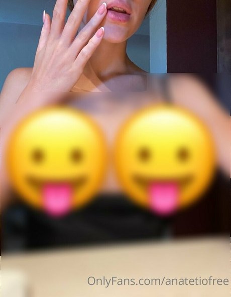 anatetiofree hot pornstar pic