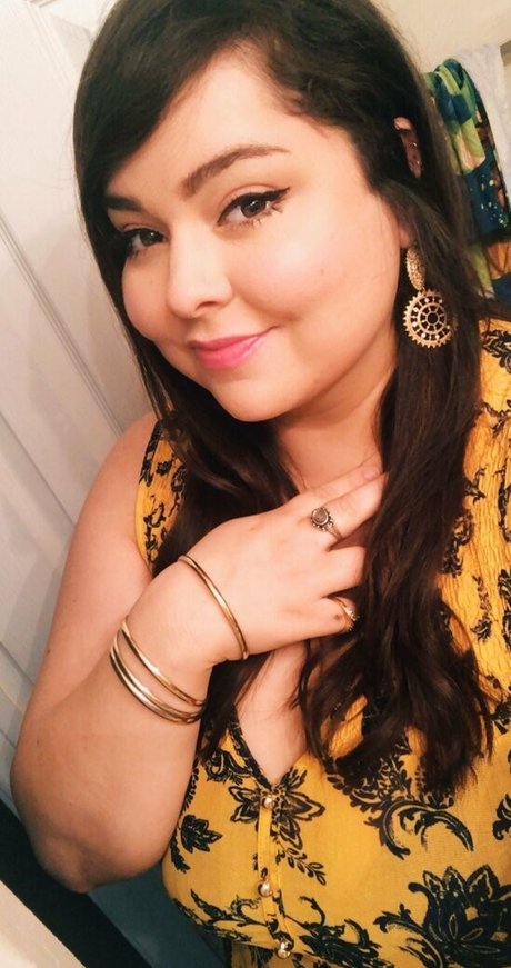 lilycupcakes pornstar nude pics