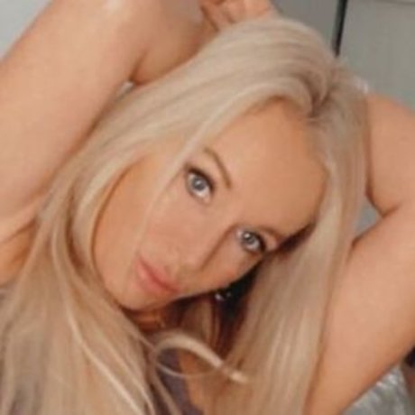 Ellehotmom pornographic actress archive