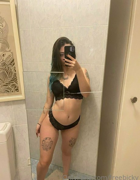 freebicky model exclusive galleries