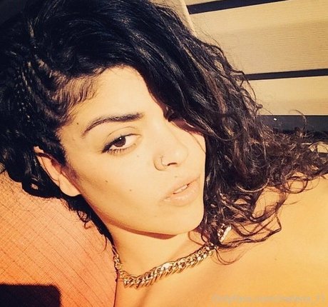 melena 11 free model photos