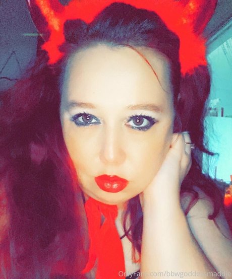 cute babe onlyfans sexy nude pictures