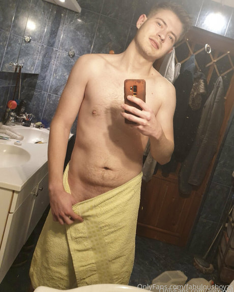 fabulousboyzs model nude pics
