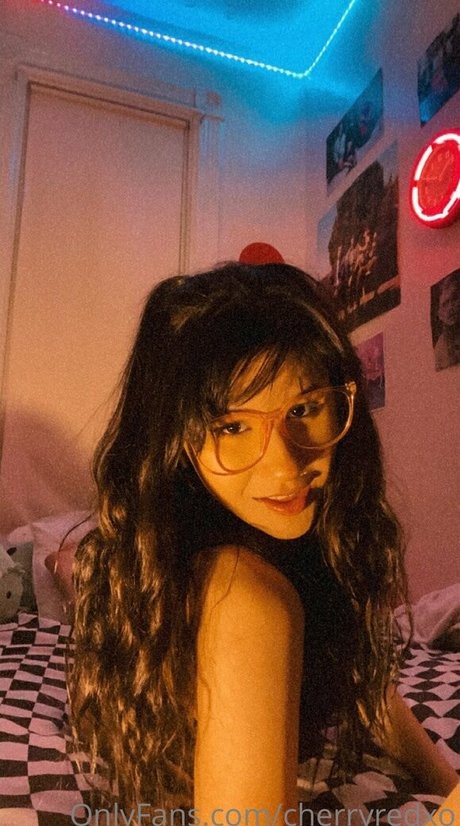 cherryredxo star nudes img