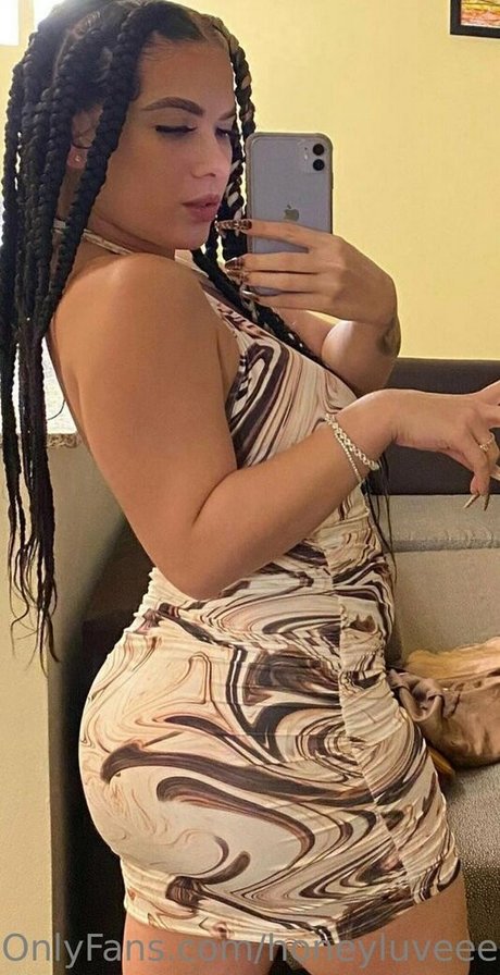 honeyluveee star naked pics