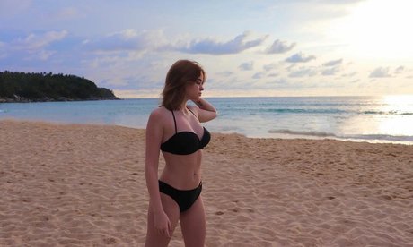 Lorinefairy sexy actress image