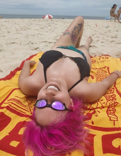 SassNessie nudes actress photo