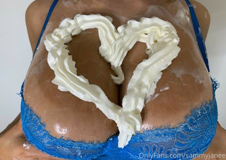 Sammy Jane best model pics