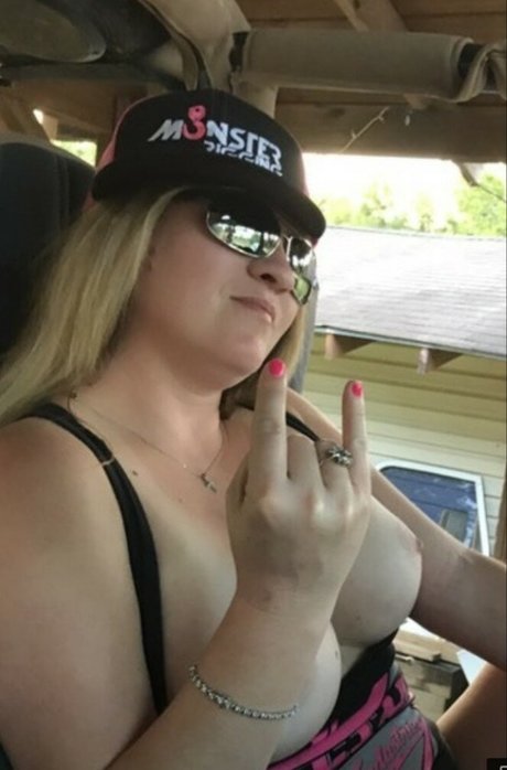 doubledoffroad sexy model picture