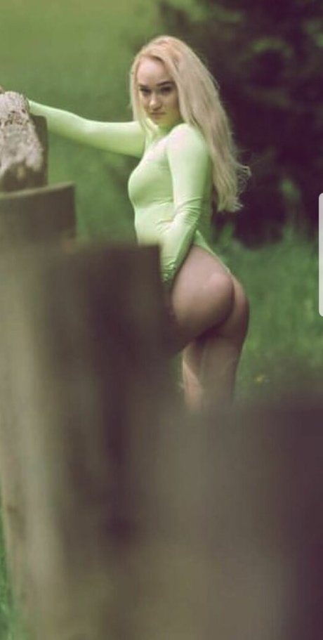 Zanet Breski pornstar art image