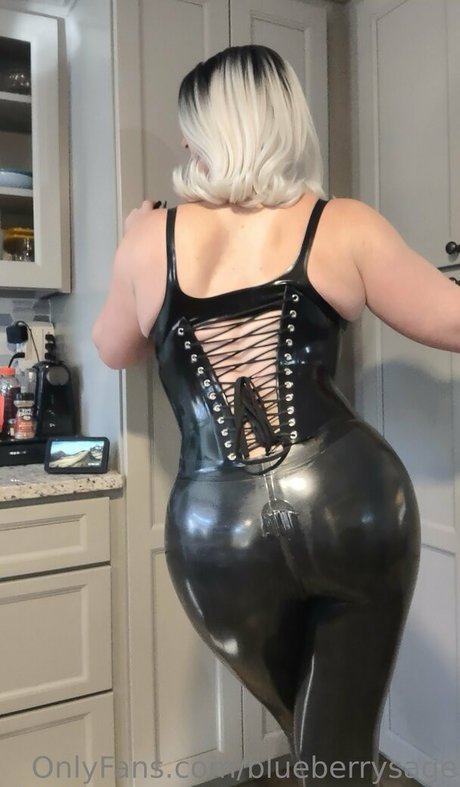 blueberrysage model pretty pics