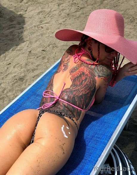 yourredlady model erotic photo