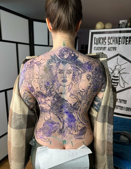 therealmissrage sexy model pic