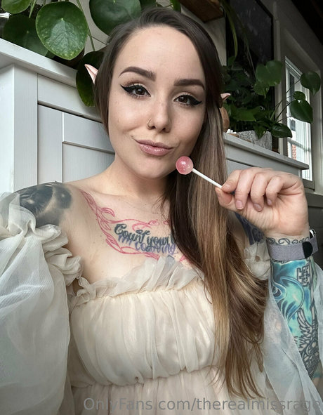 therealmissrage model pornographic photo