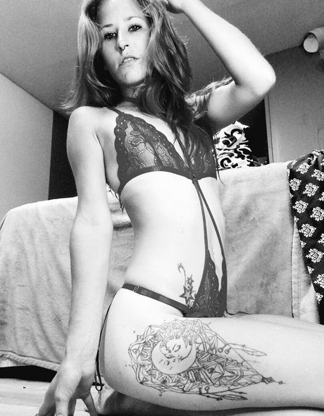 bellaenchantressfree high quality actress picture