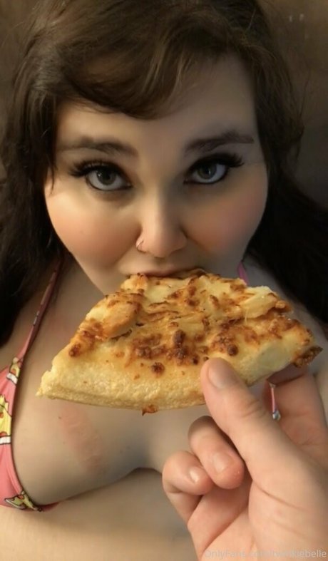 curvy muscle onlyfans hot img