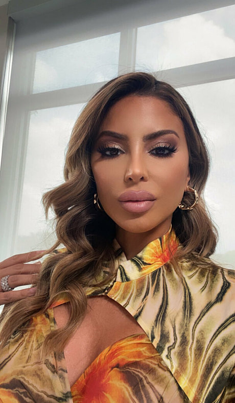 ass spread onlyfans adult photo