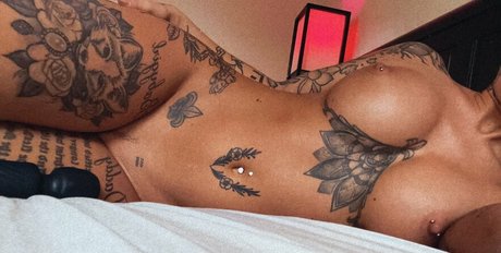 Foxymink model free gallery