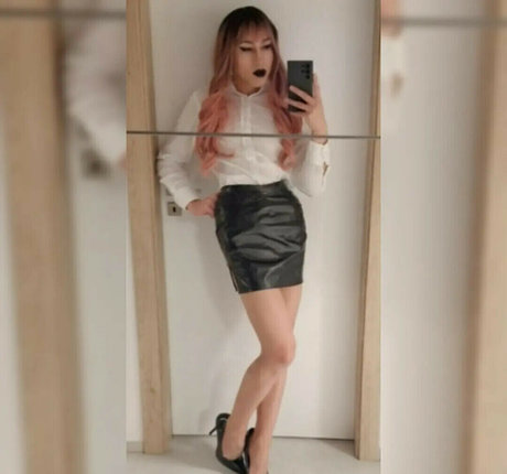 Viper Fierce model pornographic pic