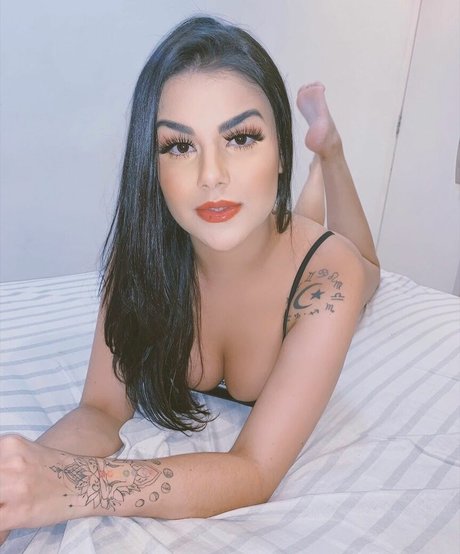 Beatriz Vasconcelos model free img