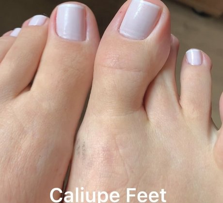 Caliupe feet model free photo