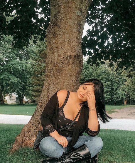 Emaliehall erotic pornstar pics