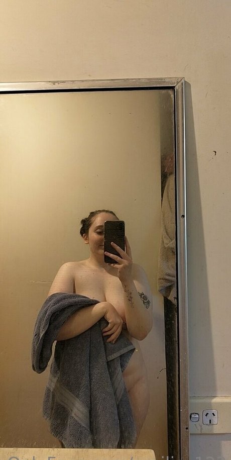 emilia 123 star beautiful picture