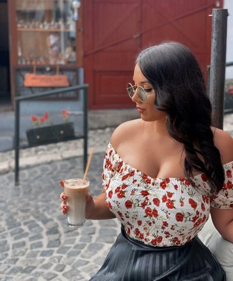 teen young onlyfans sexy nude pics