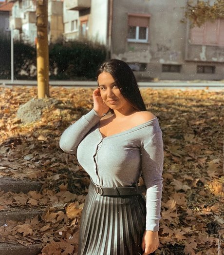 blonde deepthroat onlyfans naked image