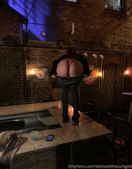 skiimaskthecumgod hot pornstar pics