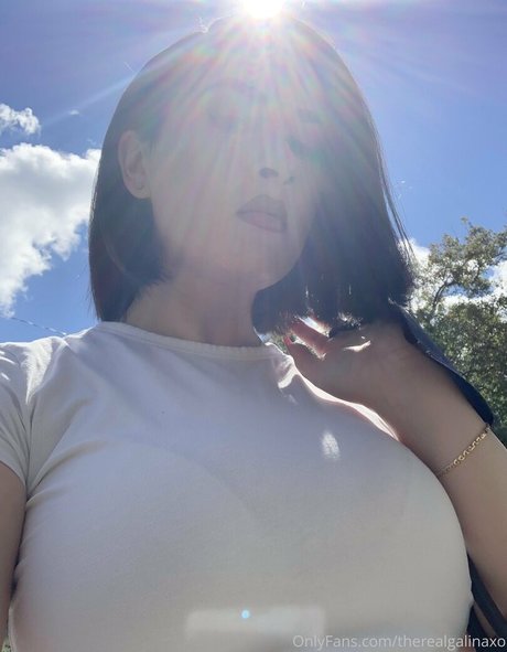 therealgalinaxo star pic
