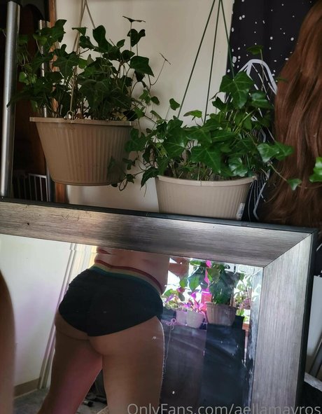 aellaz nude star pic