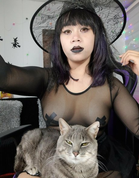 big tits blonde onlyfans free picture