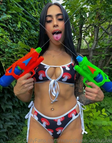 hung shemale onlyfans free nude images