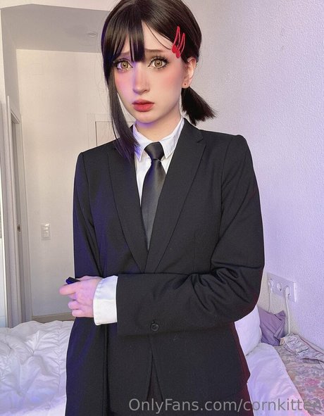 cornkitten perfekte nacktheit fotos