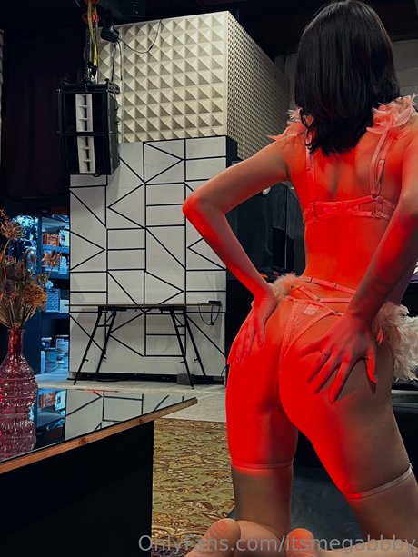 itsmegabbby hübsche nackt archiv