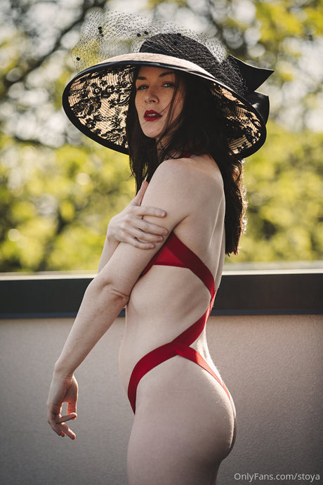 Stoya nacktheit nette bilder