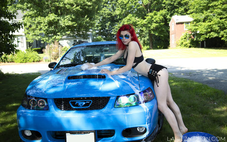 Ryuu Lavitz xxx nackte bild