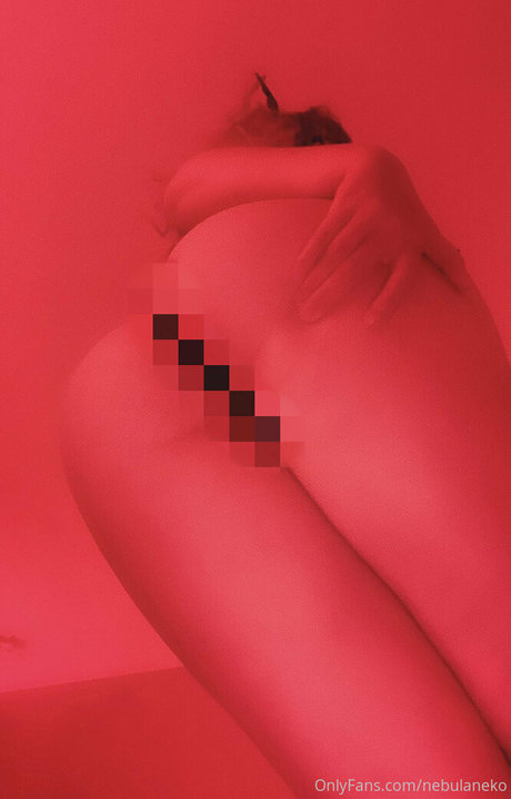 nebulaneko perfekte pornografische galerie