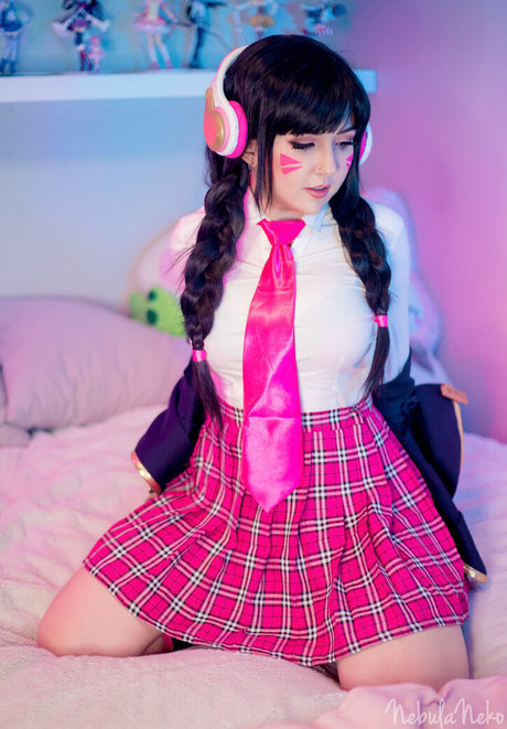 nebulaneko exklusive nackt foto