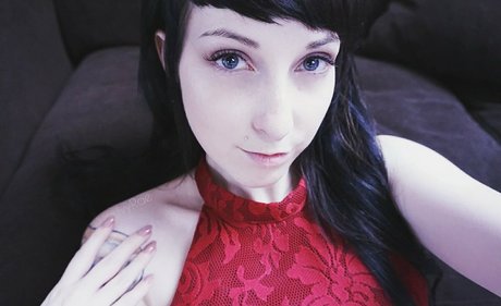 IvyLaura nackt kostenlose bilder