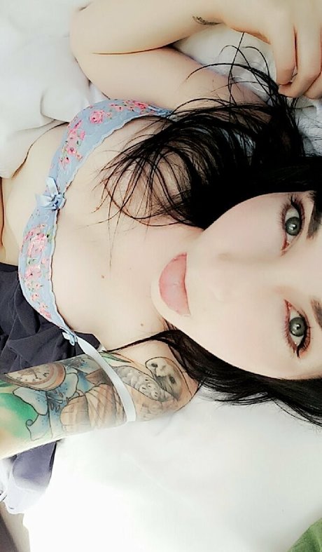 IvyLaura pornostar erwachsene bilder