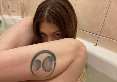 Little Polly erotische heiße foto