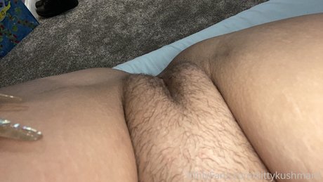 Kitty Kushman erotische erwachsene bild